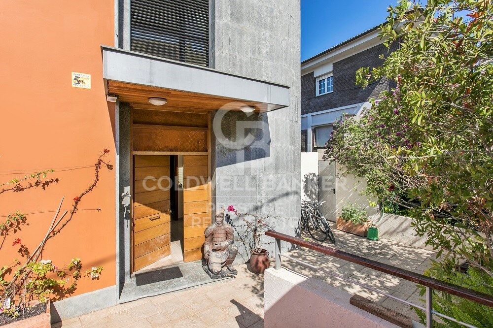 Maison familiale exclusive avec jardin, piscine et 5 suites doubles
