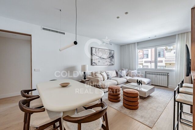 Flat 3 Bedrooms Sale Madrid