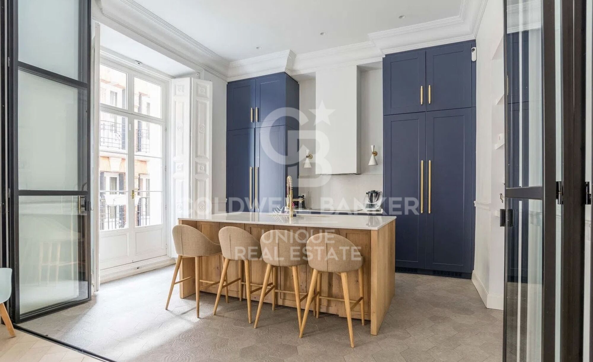 Appartement extérieur rénové dans le Barrio de Las Letras, Madrid