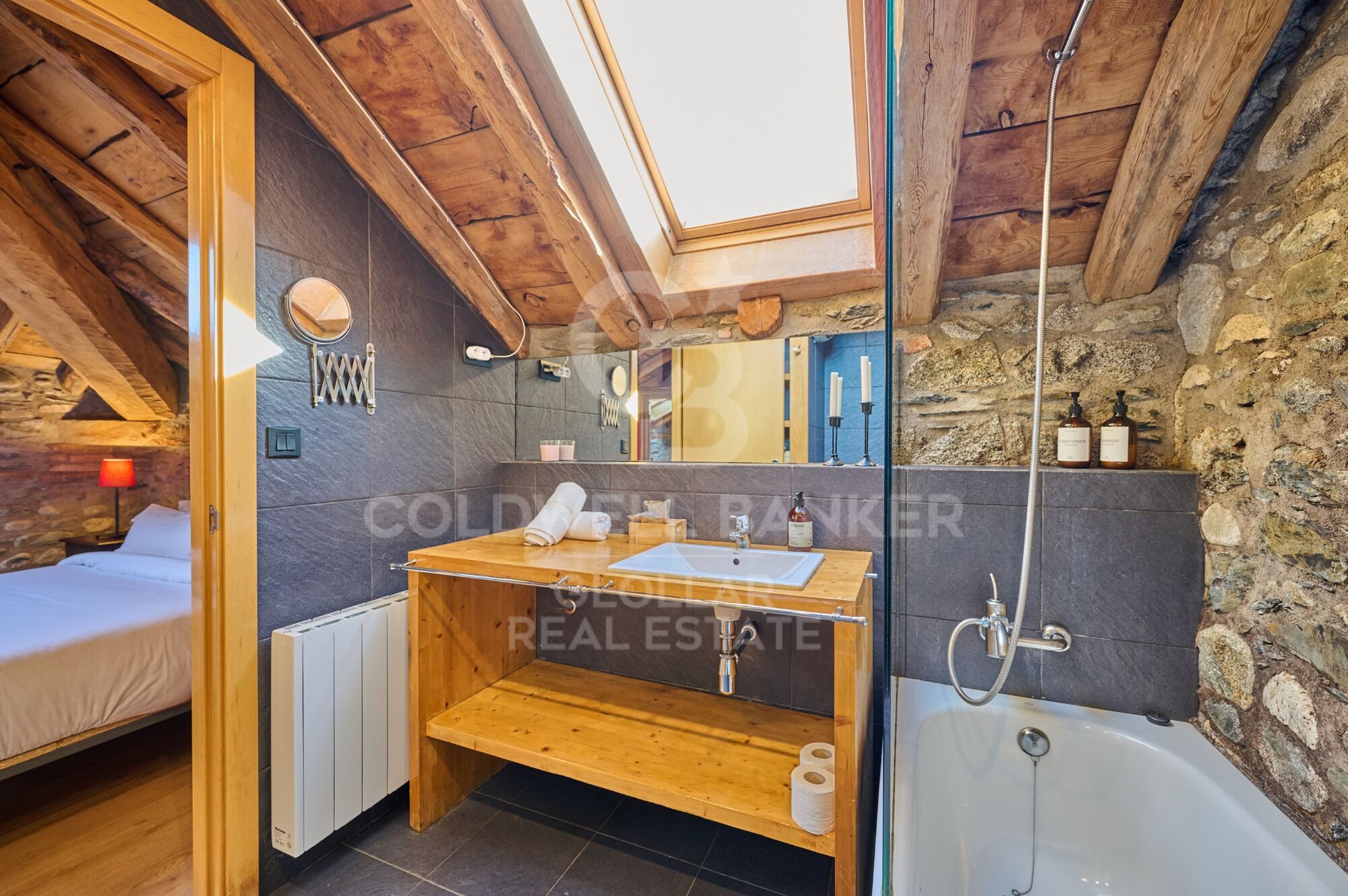 House 3 Bedrooms Sale Bourg-Madame