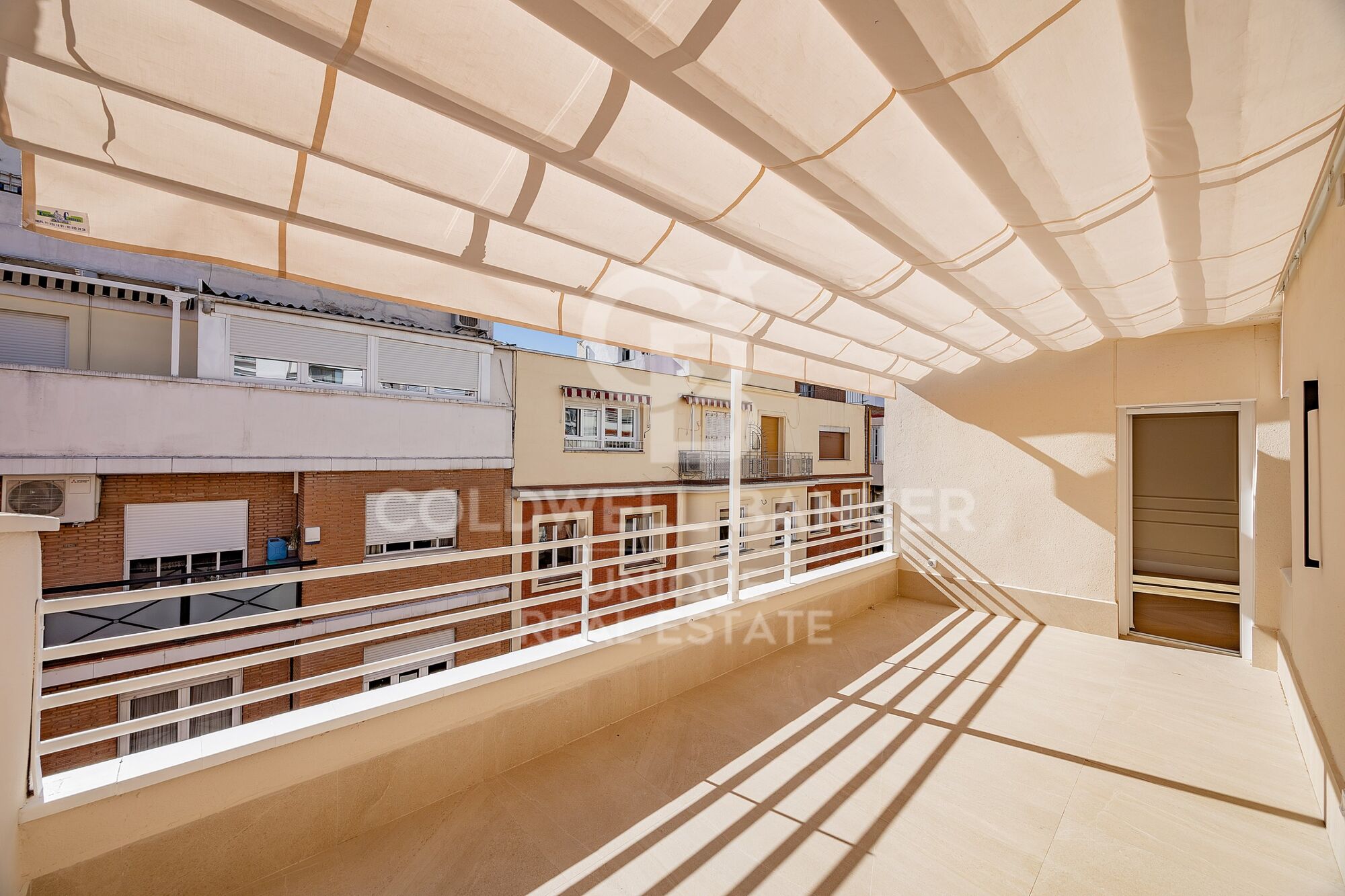 Penthouse extérieur rénové avec terrasse à Trafalgar, Madrid