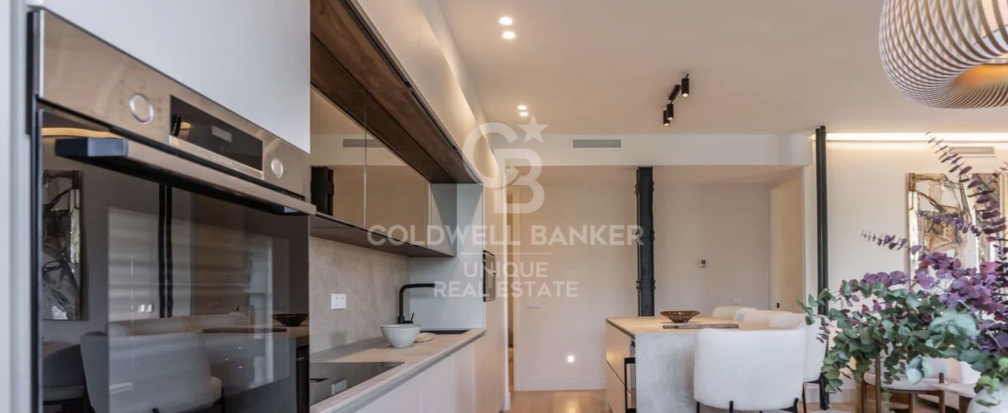 Renovated exterior apartment in Almagro, Madrid