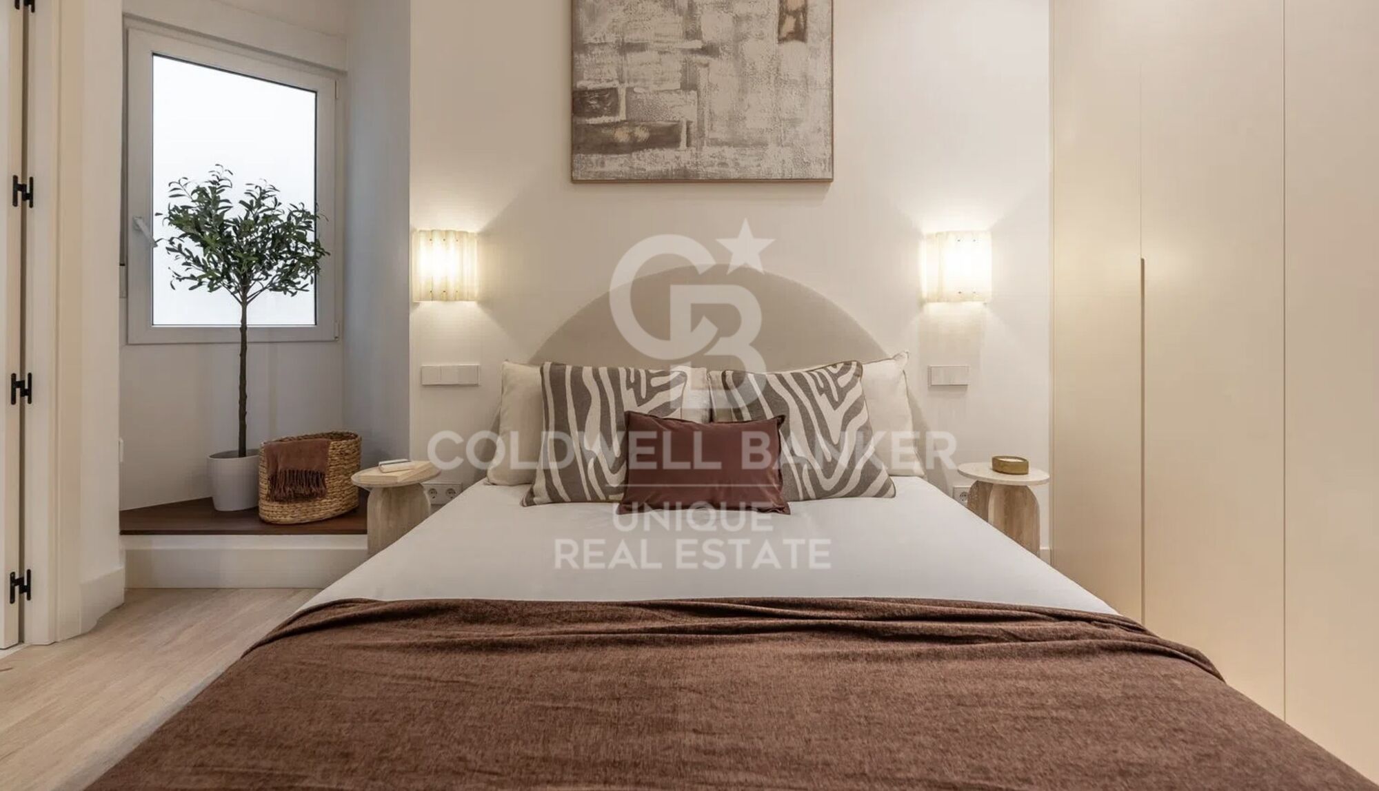 Renovated exterior apartment in Almagro, Madrid