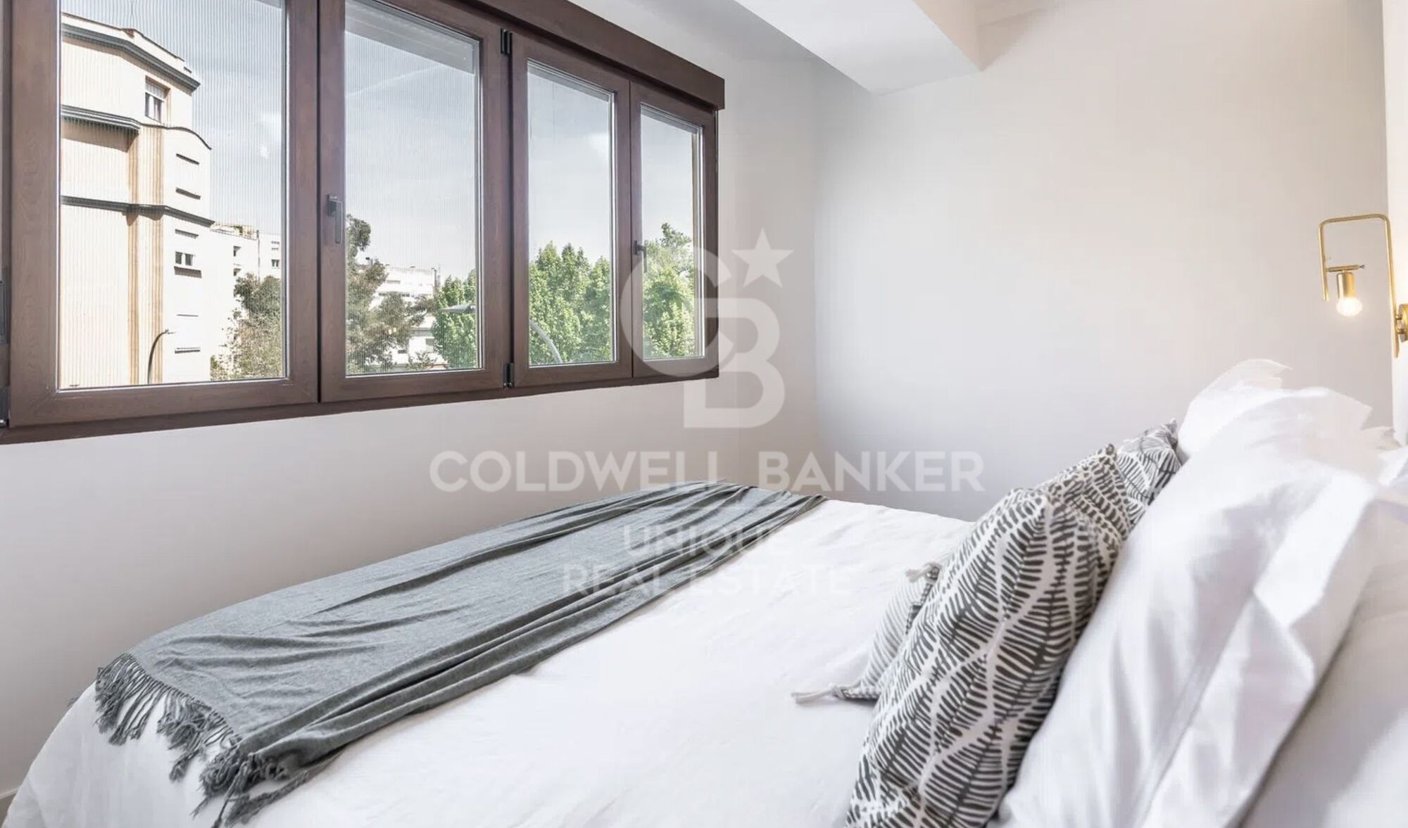 Renovated exterior apartment in Almagro, Madrid