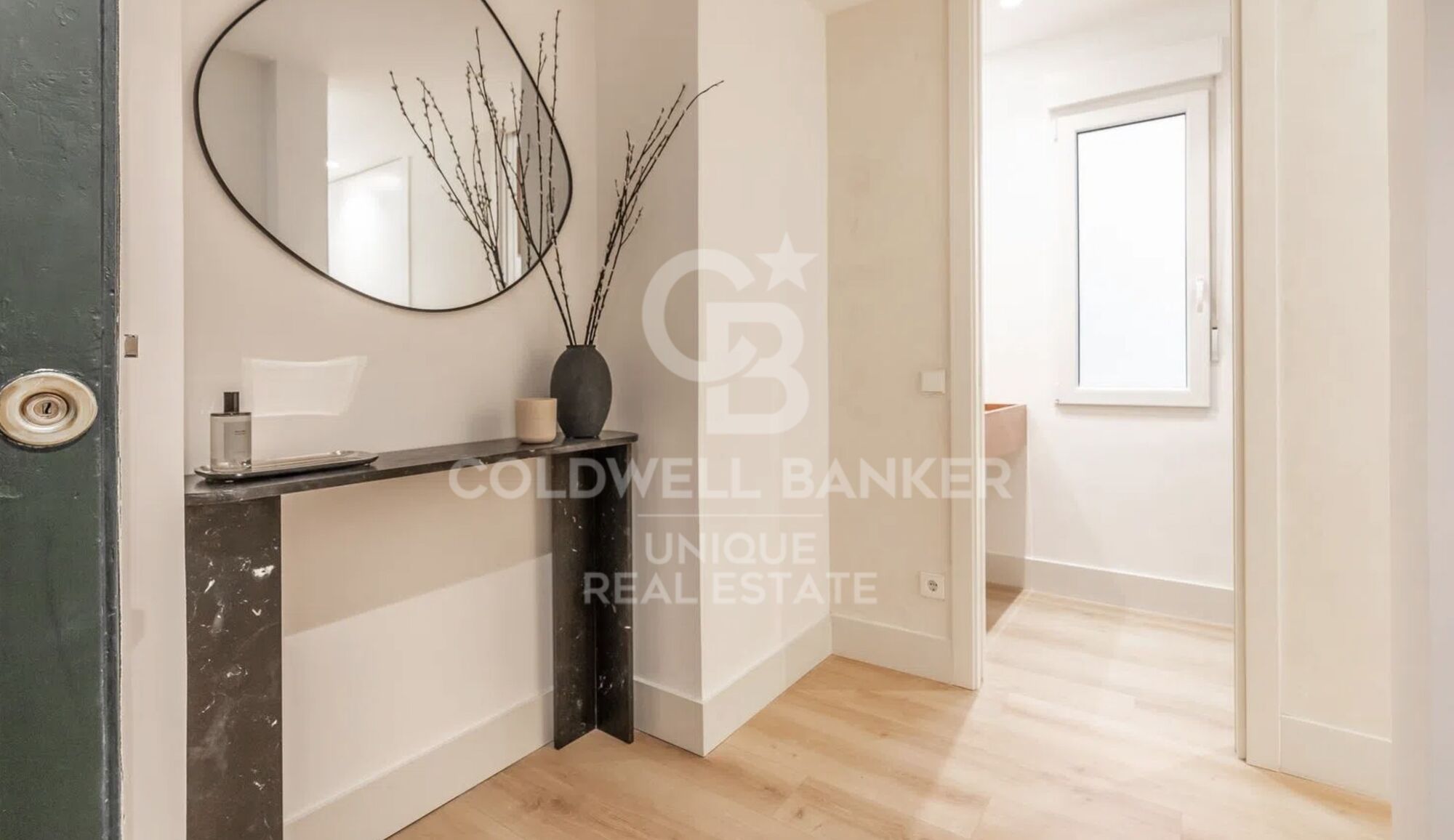 Renovated exterior apartment in Almagro, Madrid