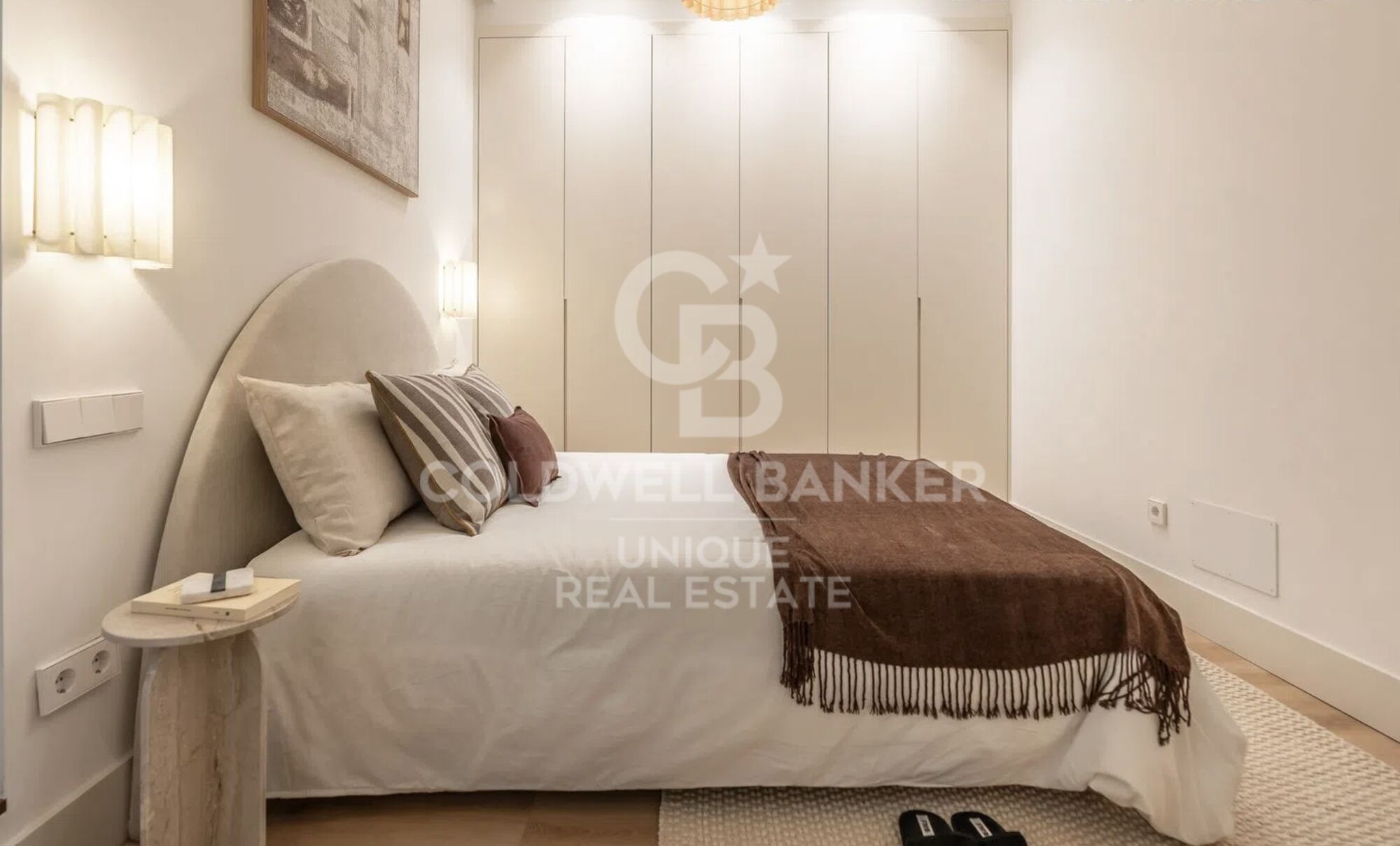 Renovated exterior apartment in Almagro, Madrid