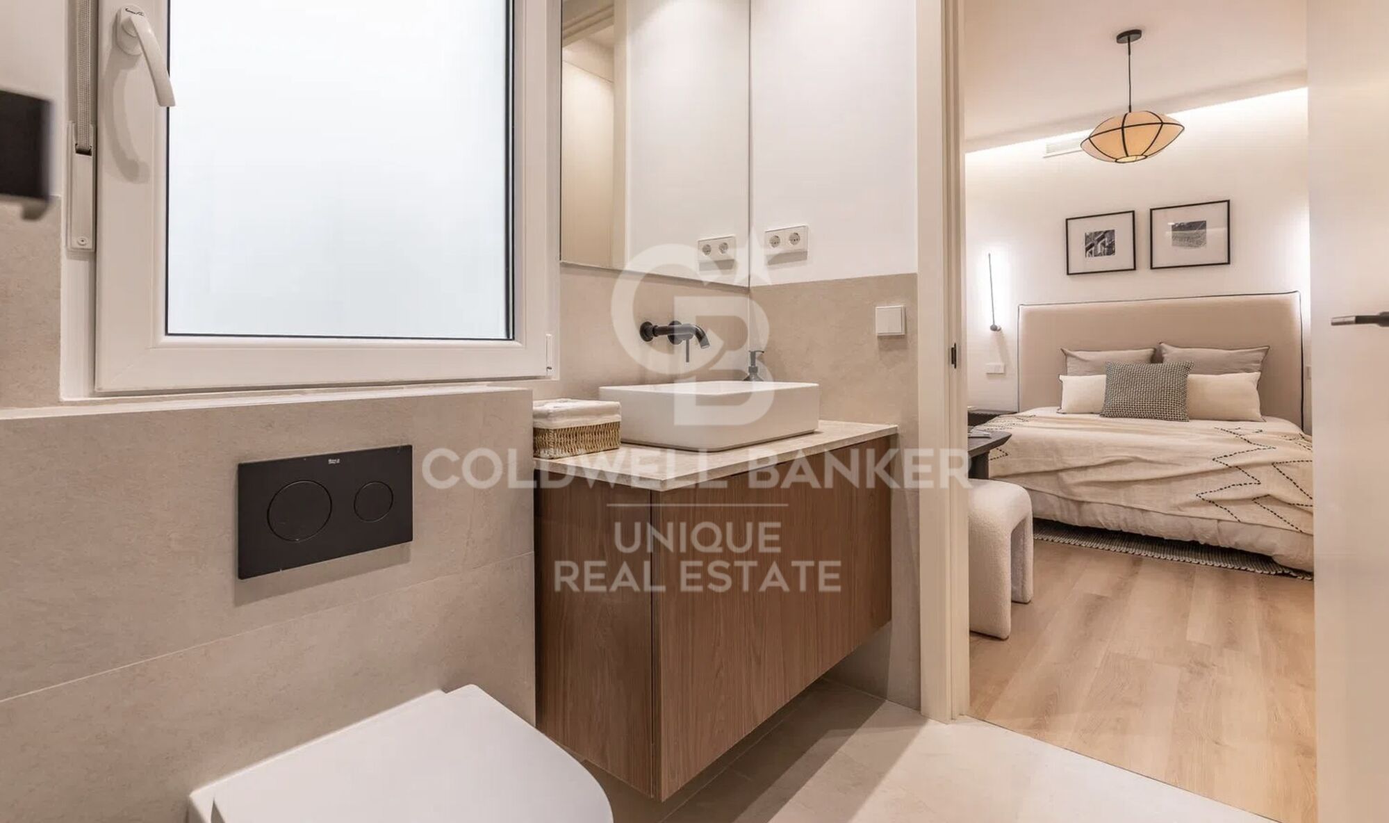 Renovated exterior apartment in Almagro, Madrid