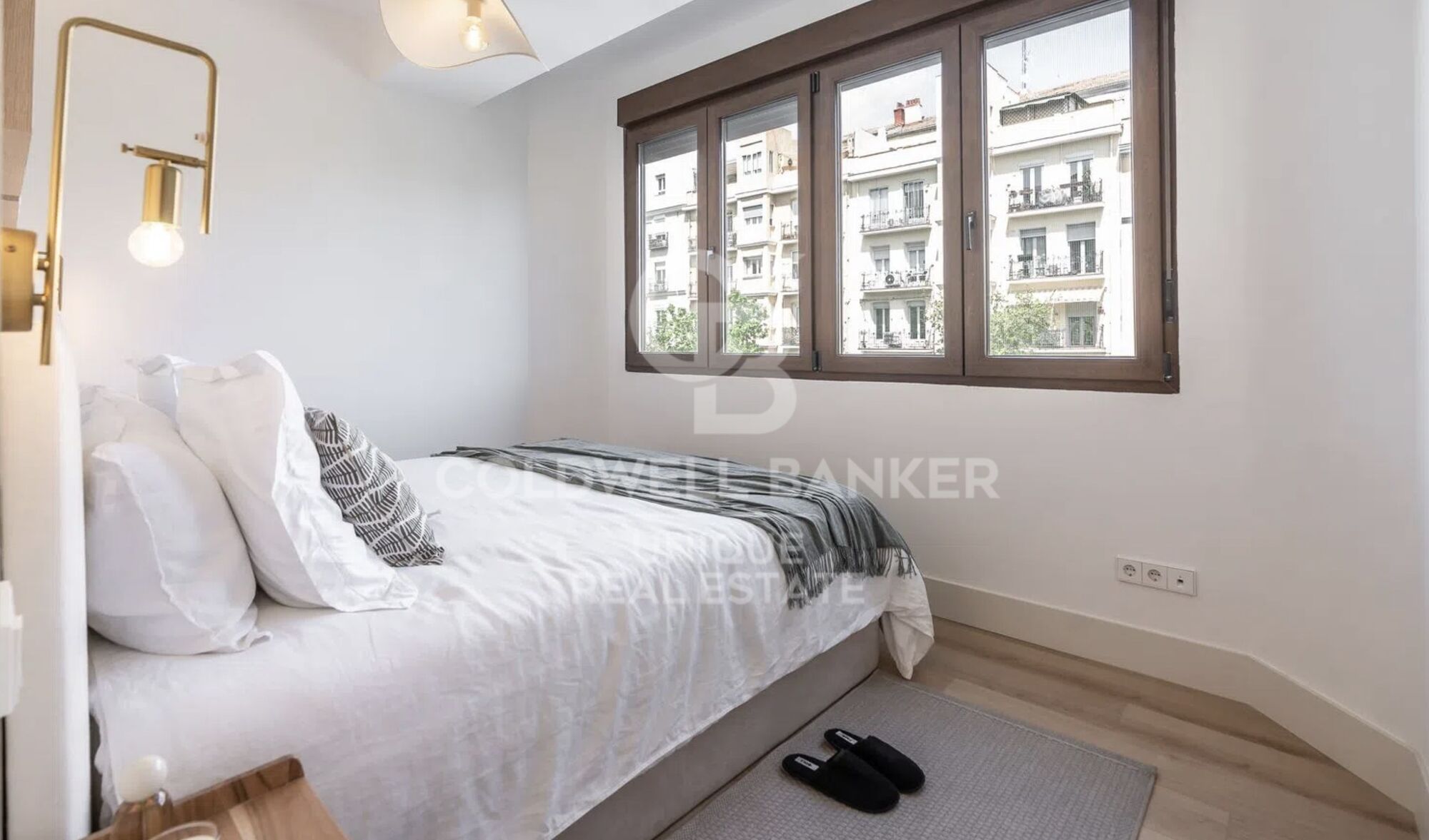 Renovated exterior apartment in Almagro, Madrid