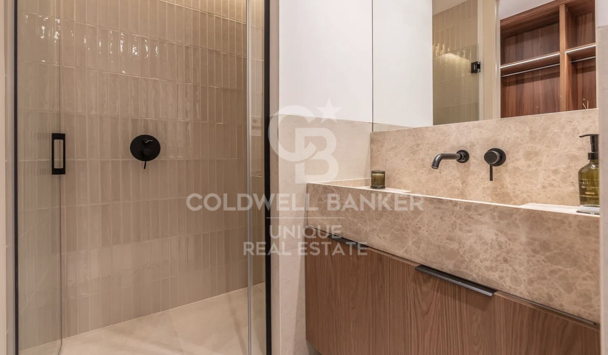 Renovated exterior apartment in Almagro, Madrid