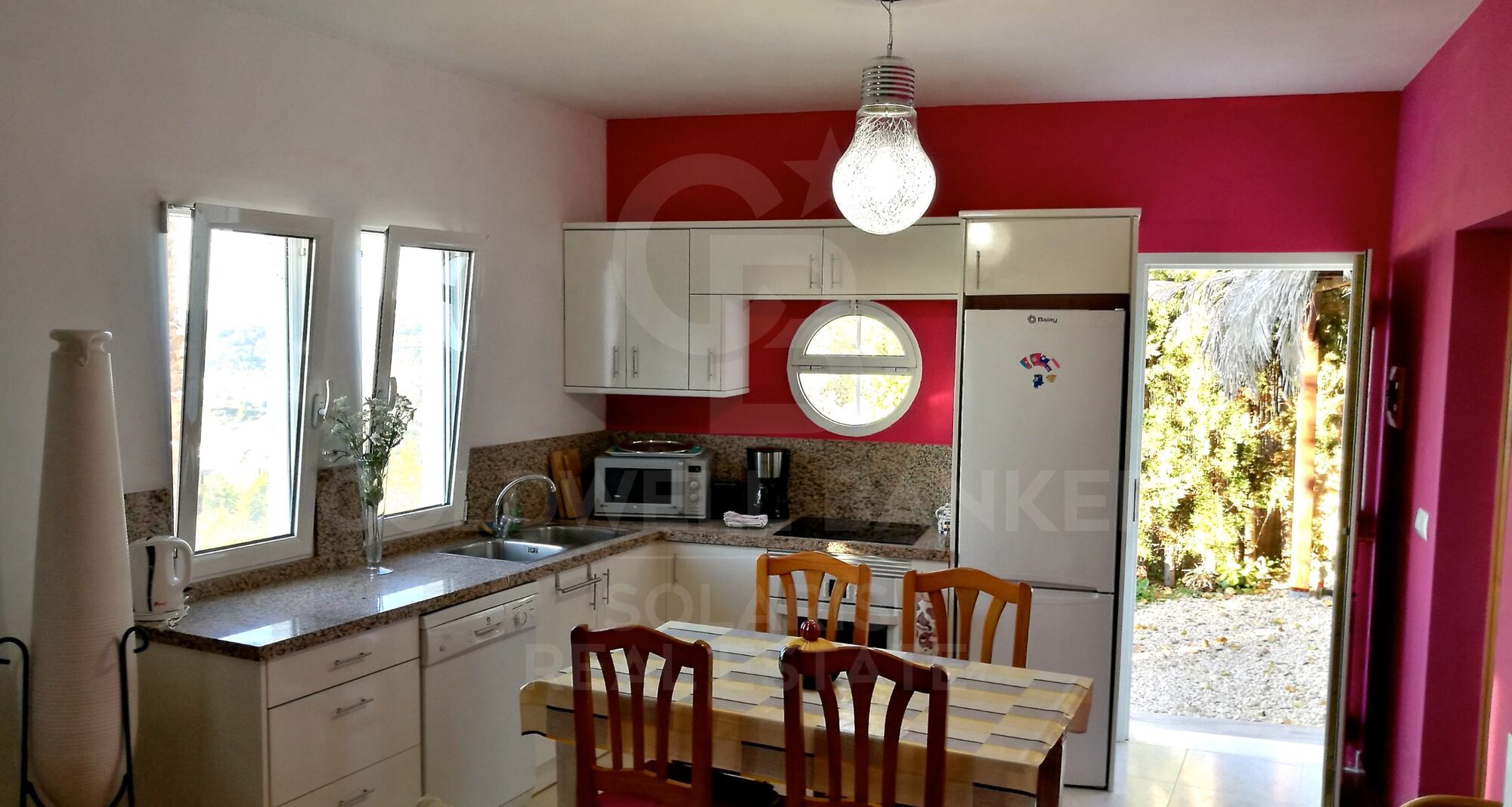 Ibizan villa with spectacular views of the sea and the bay of Calpe