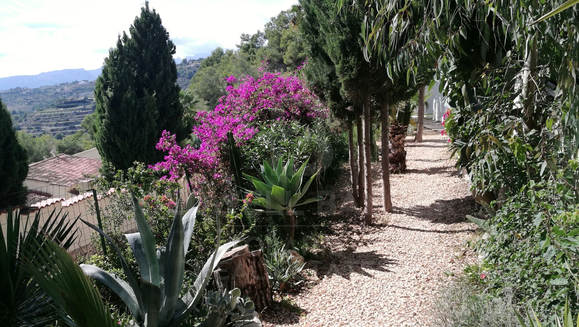 Ibizan villa with spectacular views of the sea and the bay of Calpe