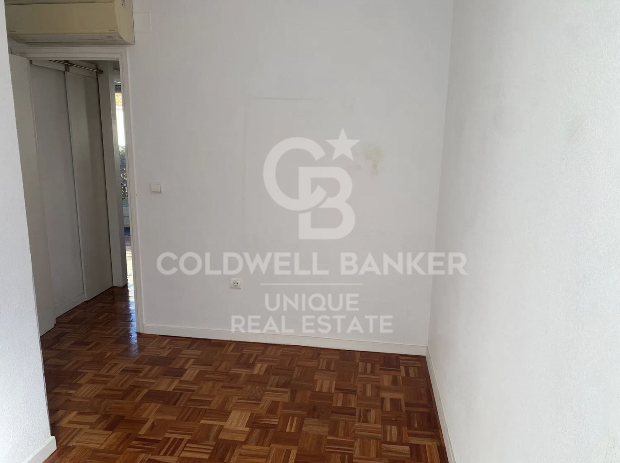 Außen-Penthouse zur Renovierung in Almagro, Madrid