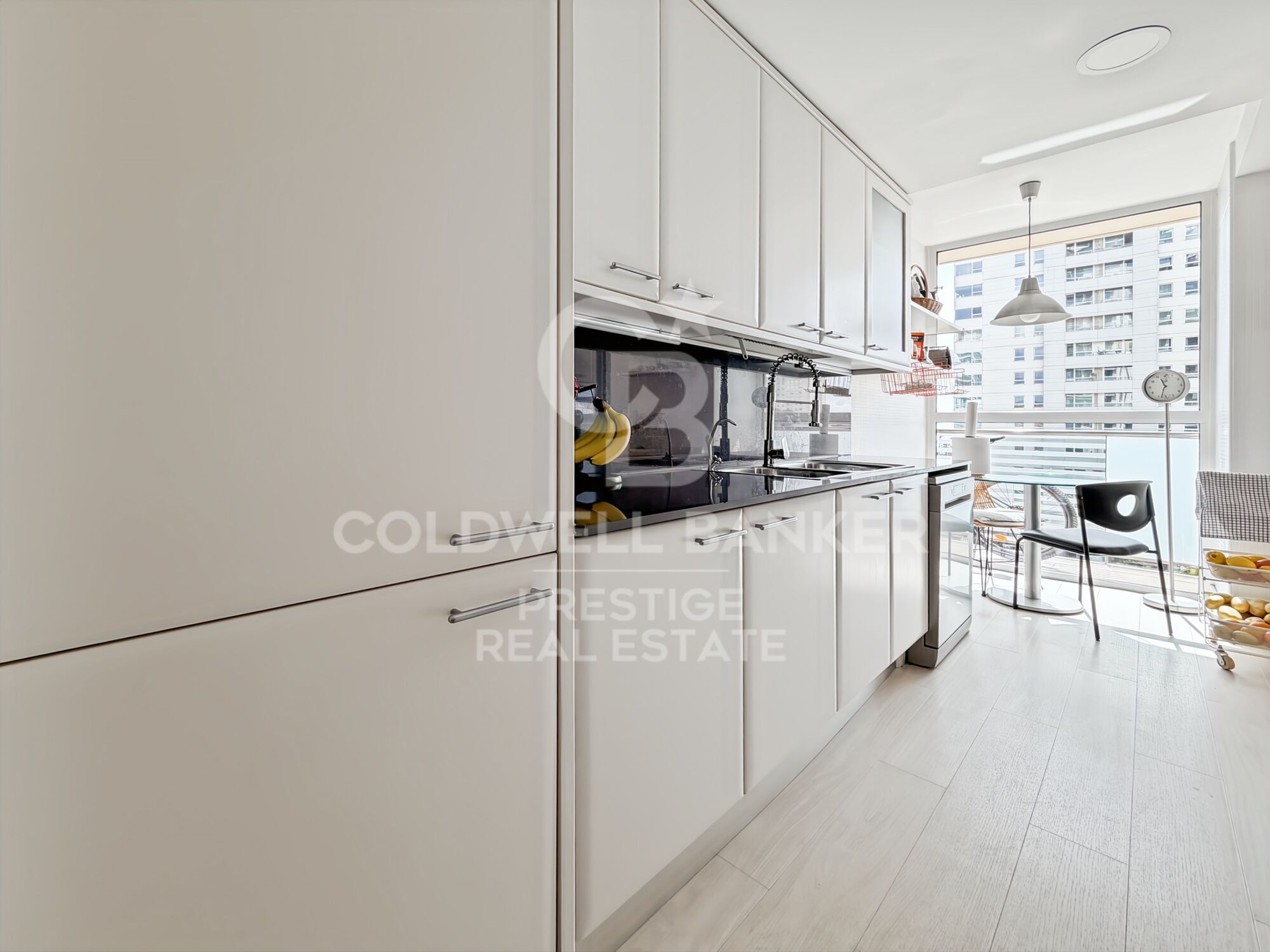 Appartement avec terrasse, vue mer, piscine, salle de sport et courts de paddle