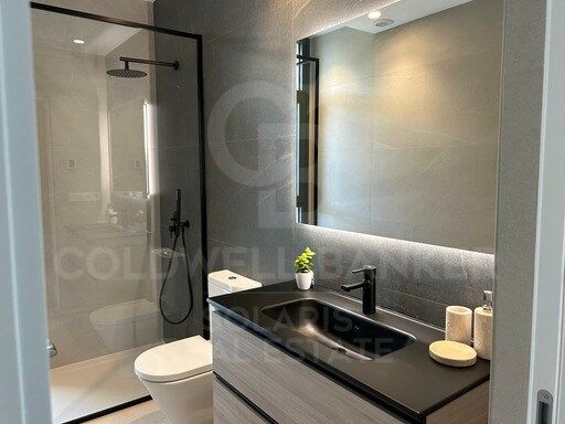 Zeitgenössische Luxusvilla in Moraira mit privatem Pool und exklusivem Design