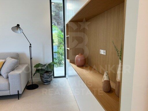 Villa contemporánea de lujo en Moraira con piscina privada y diseño exclusivo