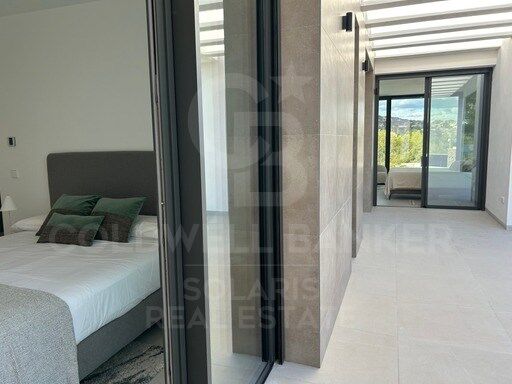 Villa contemporánea de lujo en Moraira con piscina privada y diseño exclusivo