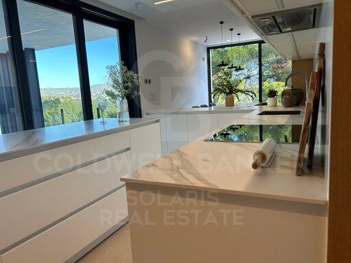 Villa contemporánea de lujo en Moraira con piscina privada y diseño exclusivo
