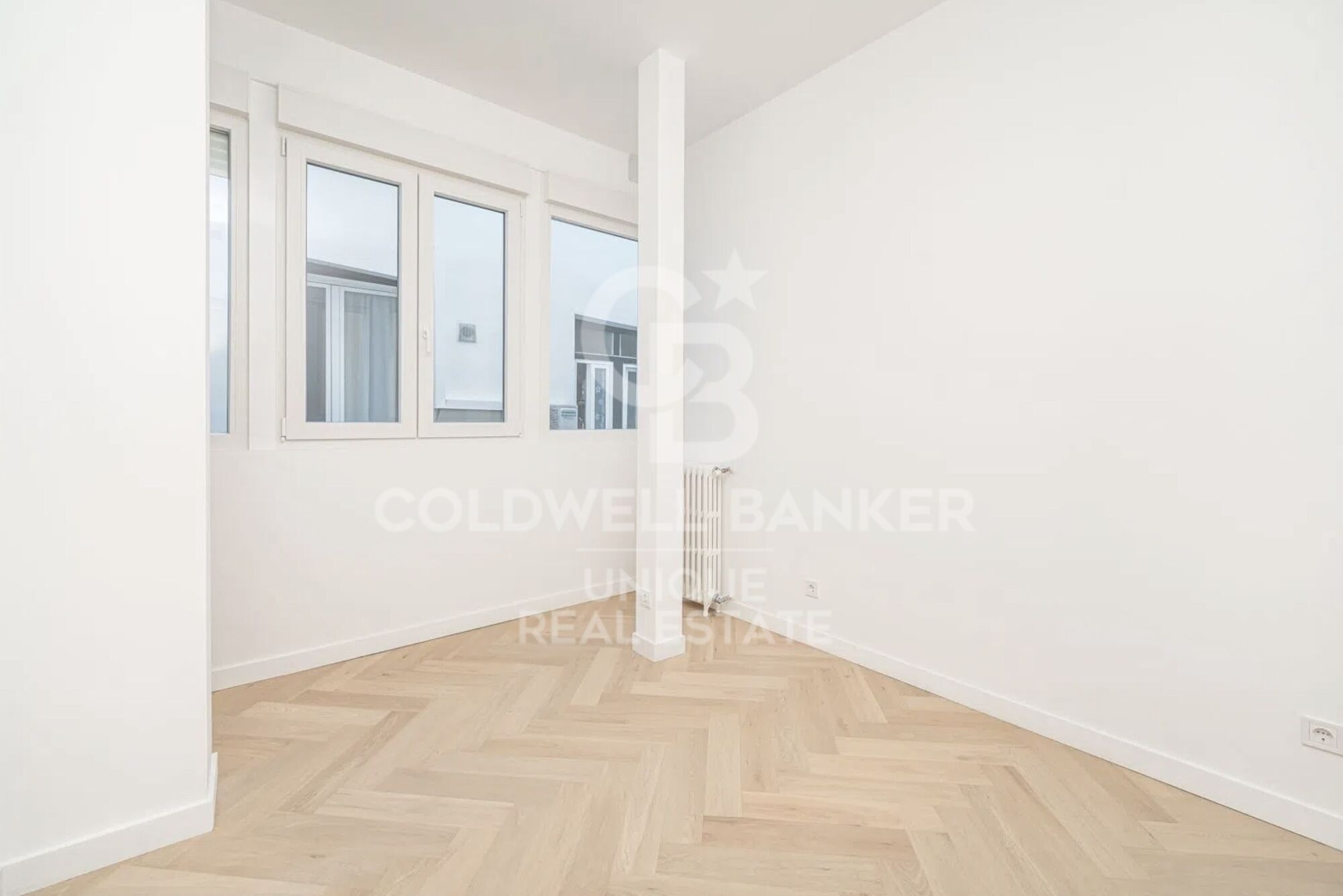 Renovated exterior apartment with 4 balconies in Malasaña, Madrid