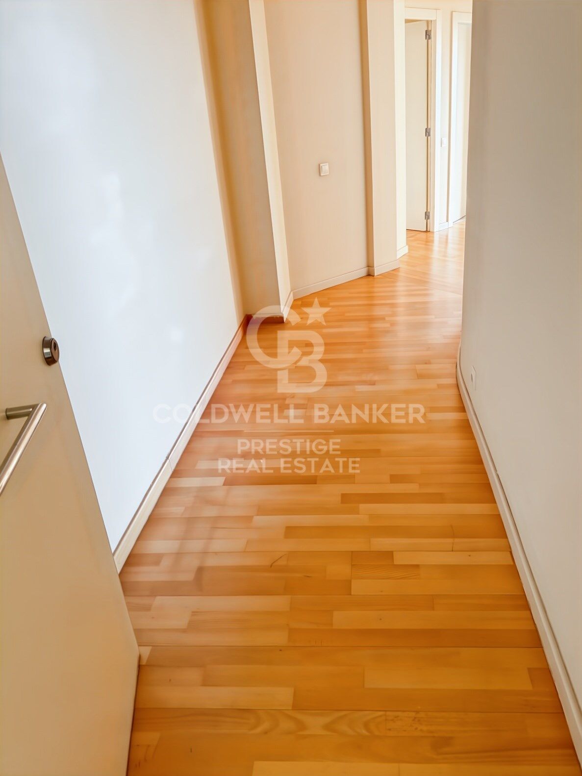 Appartement avec terrasse, vue mer, piscine, salle de sport et courts de paddle