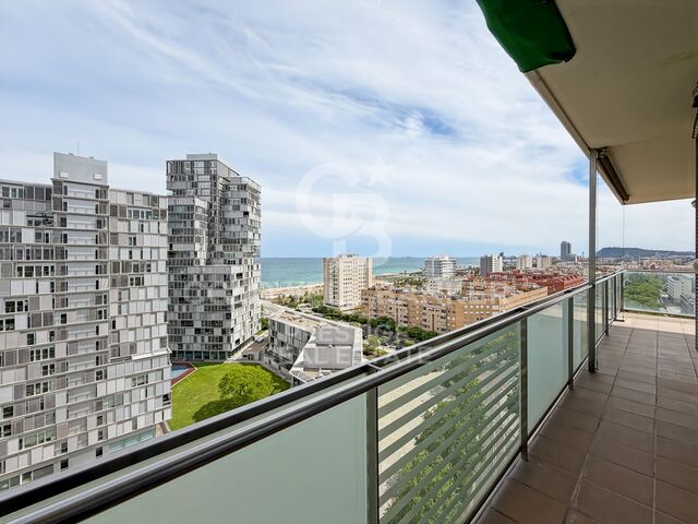 Wohnung mit Terrasse, Meerblick, Pool, Fitnessraum und Paddle-Tennisplätzen