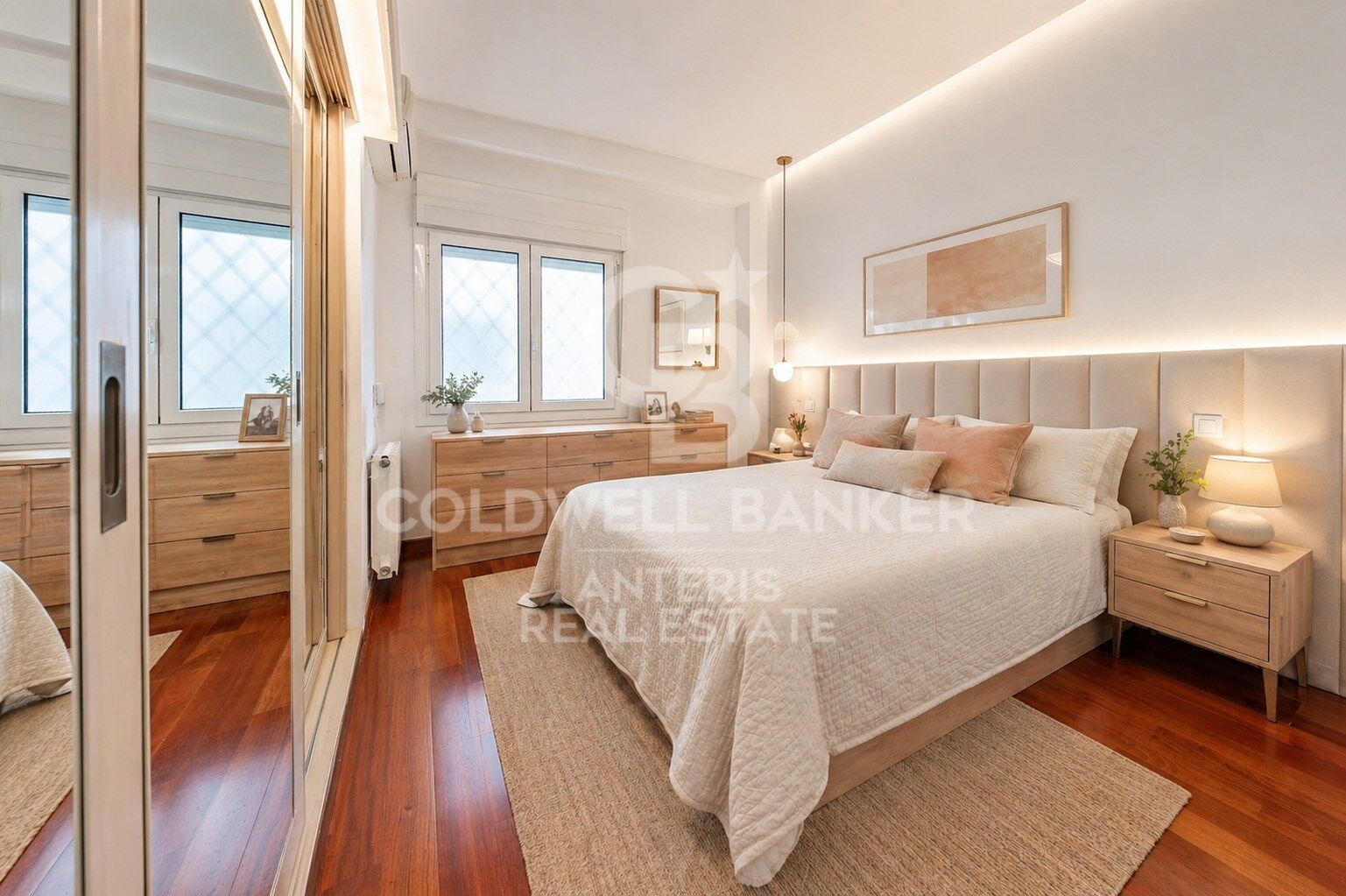 Exclusive bright apartment on Enric Granados street