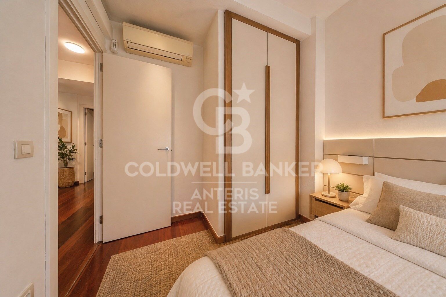 Exclusive bright apartment on Enric Granados street
