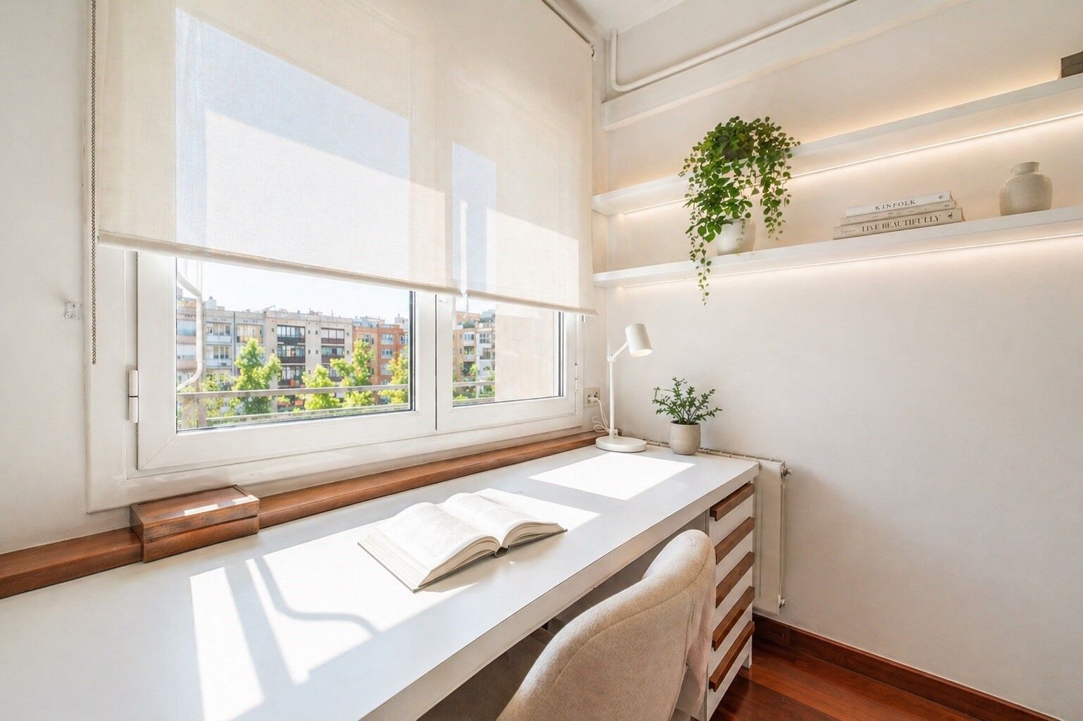 Exclusive bright apartment on Enric Granados street