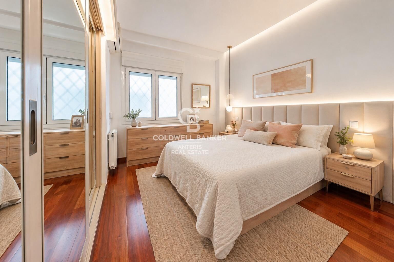 Exclusive bright apartment on Enric Granados street