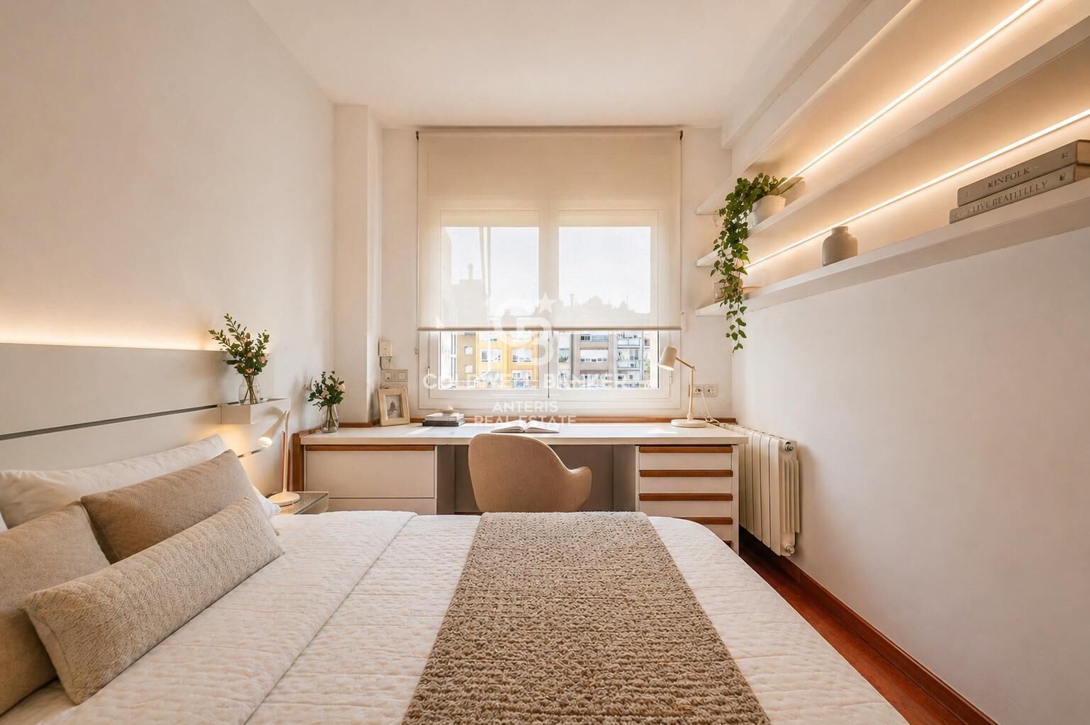 Exclusive bright apartment on Enric Granados street