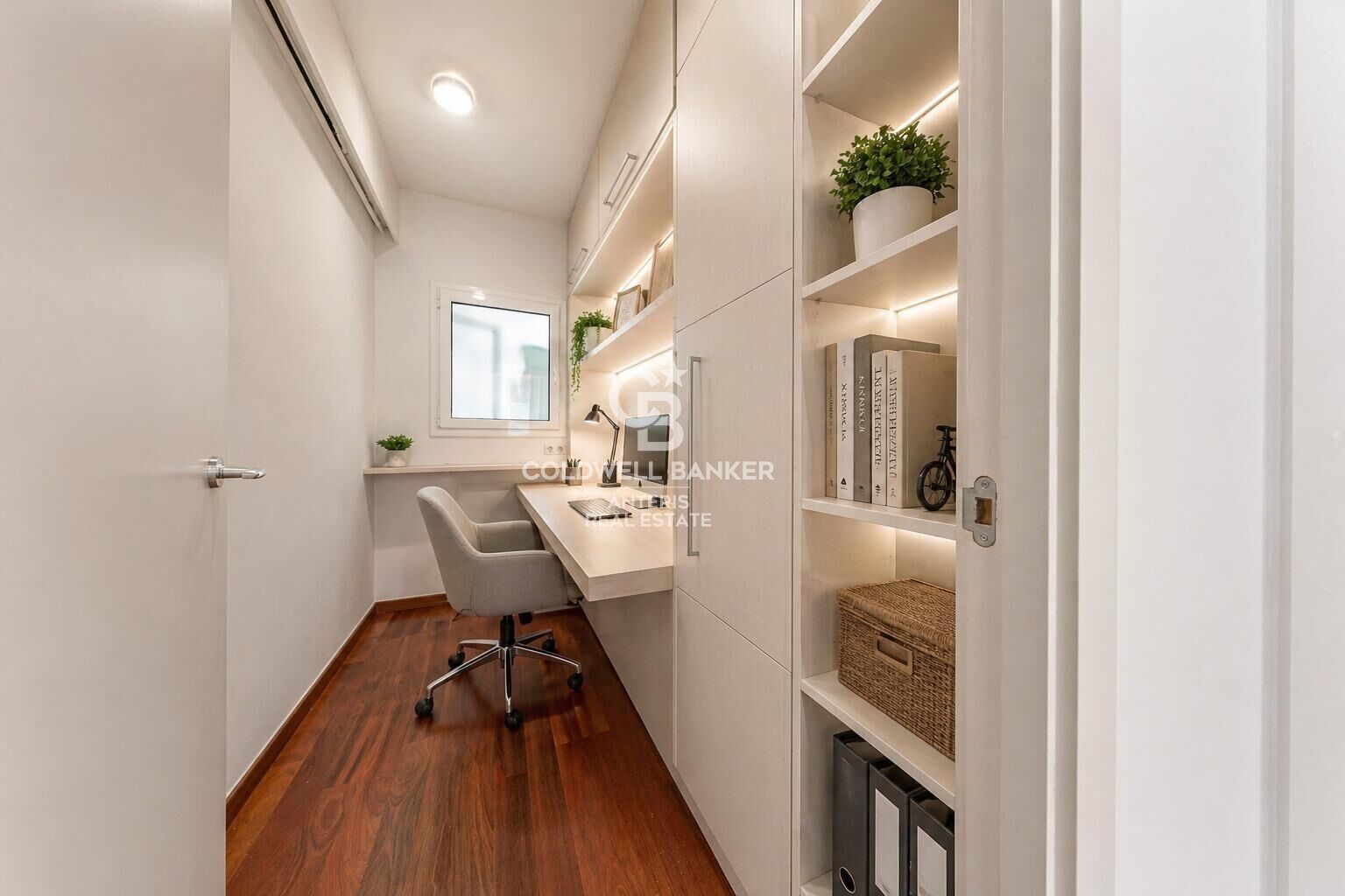 Exclusive bright apartment on Enric Granados street