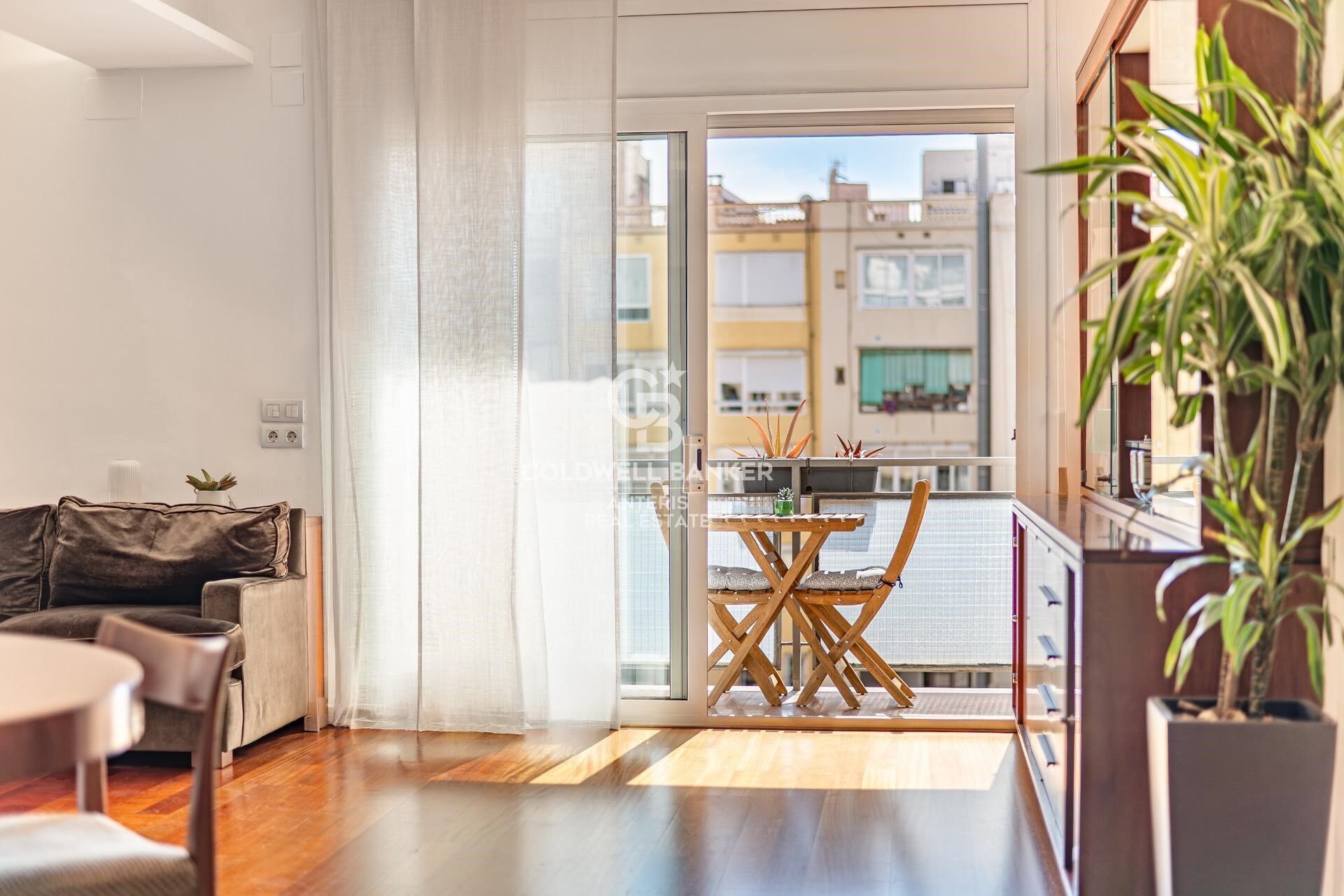 Exclusive bright apartment on Enric Granados street