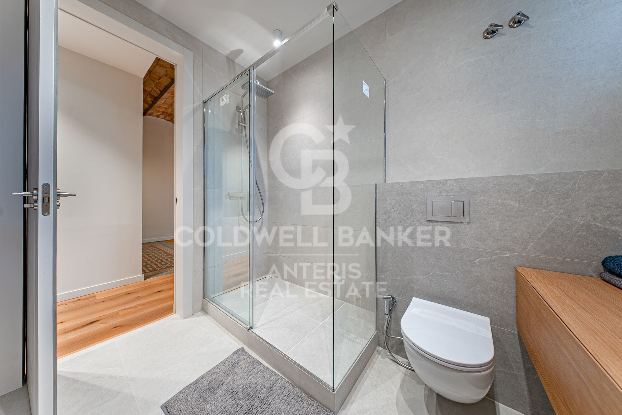 Exclusive renovated property with original architectural features