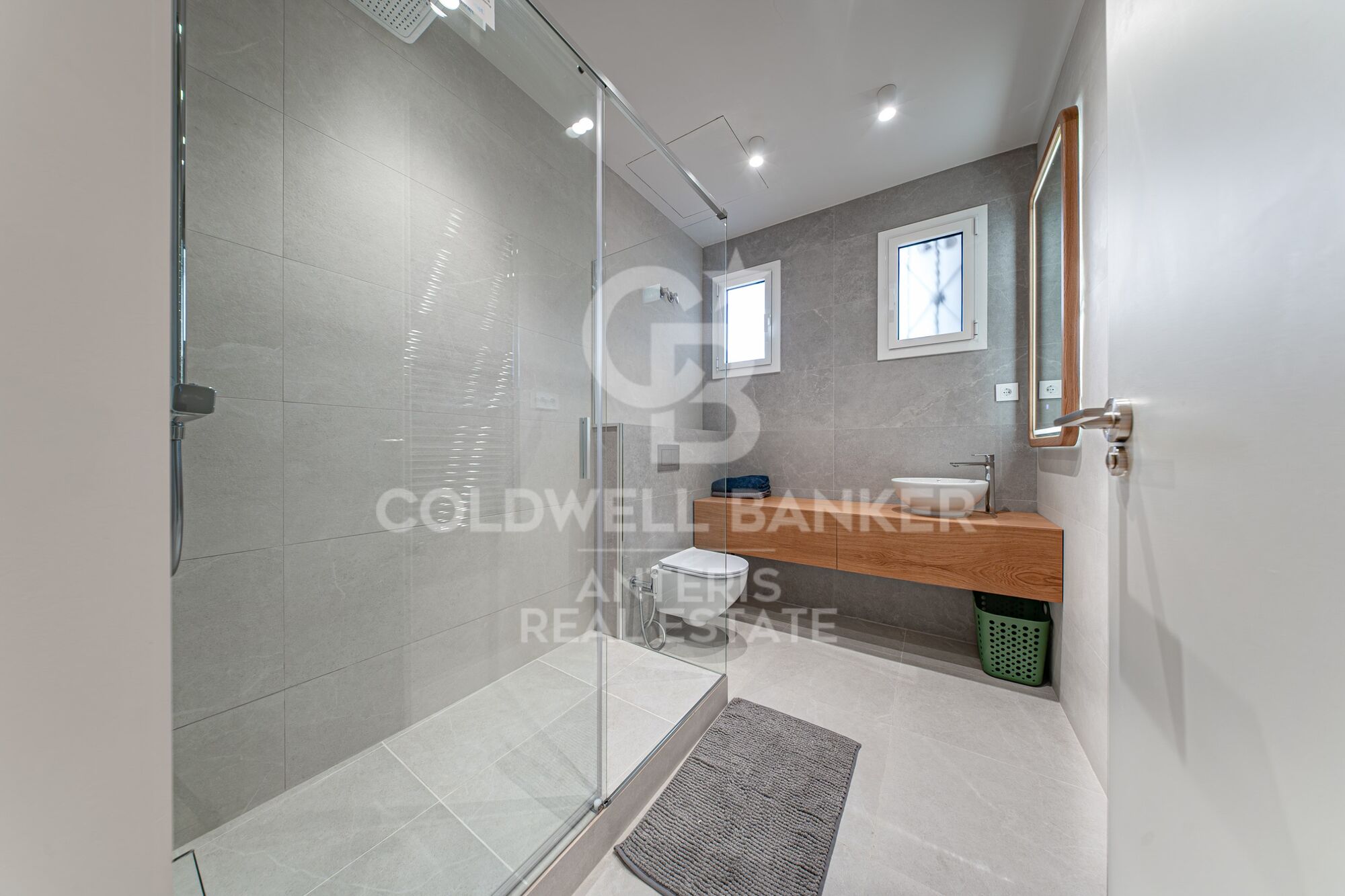 Exclusive renovated property with original architectural features