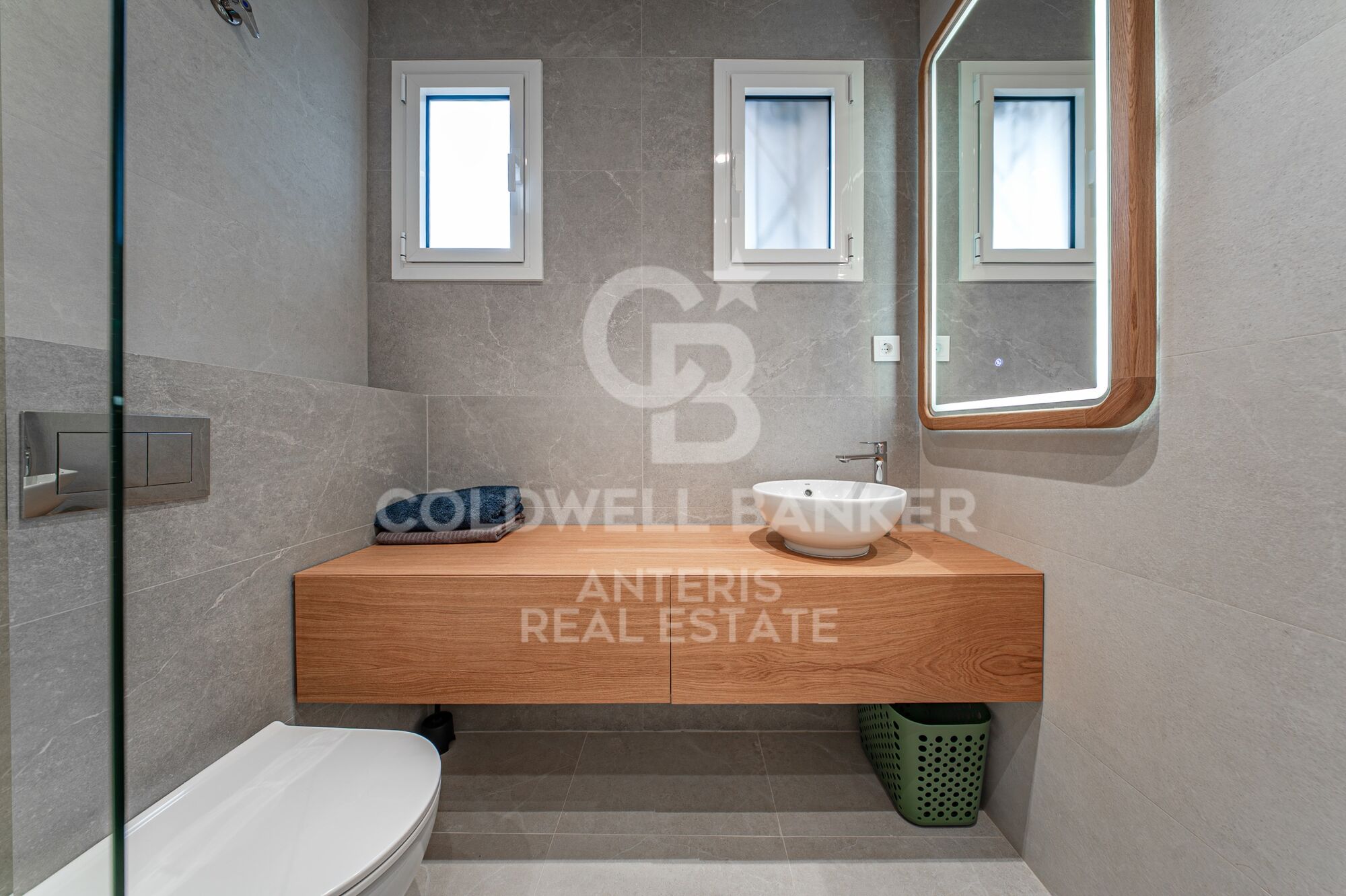 Exclusive renovated property with original architectural features