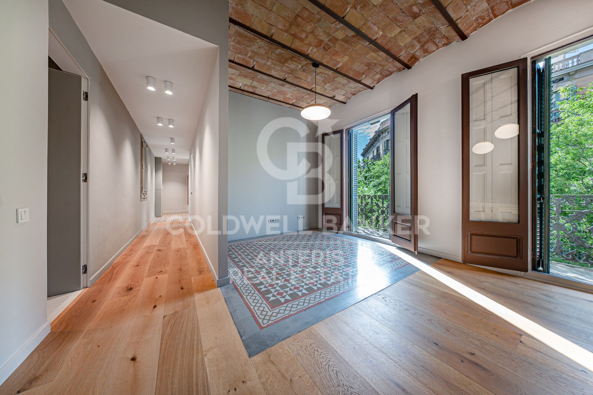 Exclusive renovated property with original architectural features