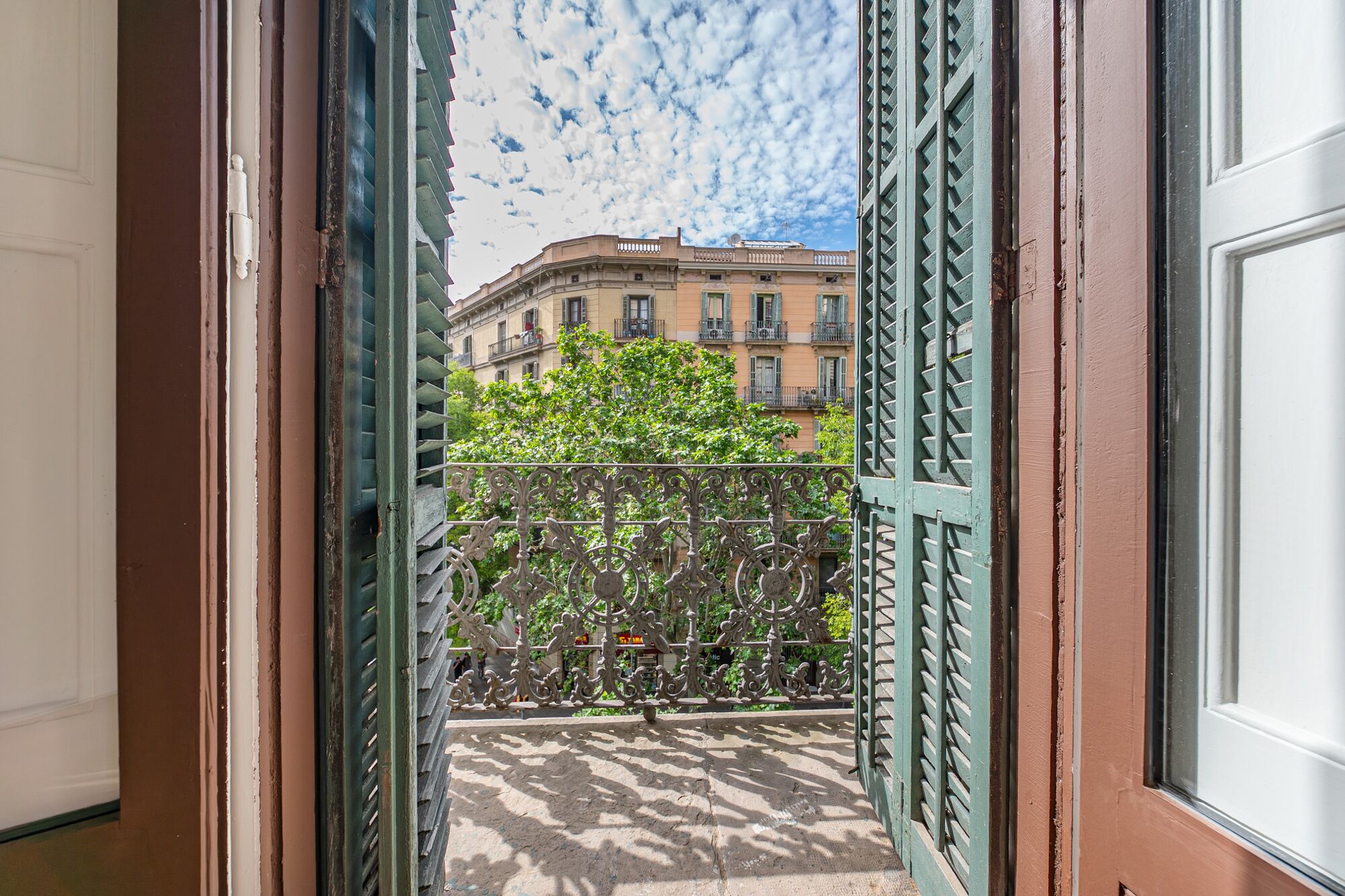 Exclusiva vivienda reformada con elementos originales