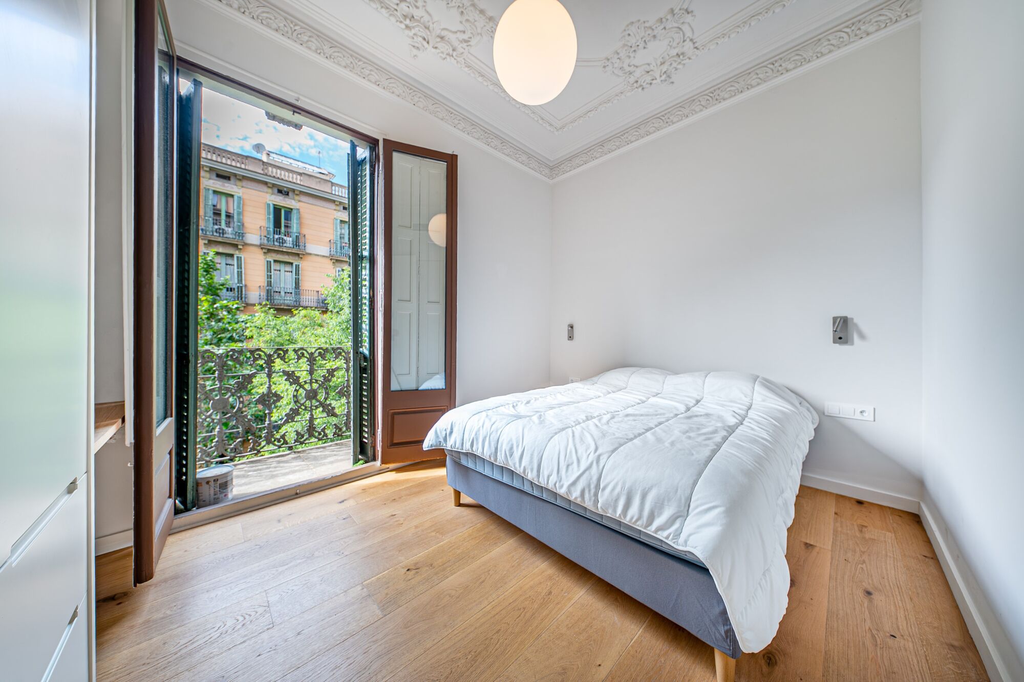 Exclusiva vivienda reformada con elementos originales