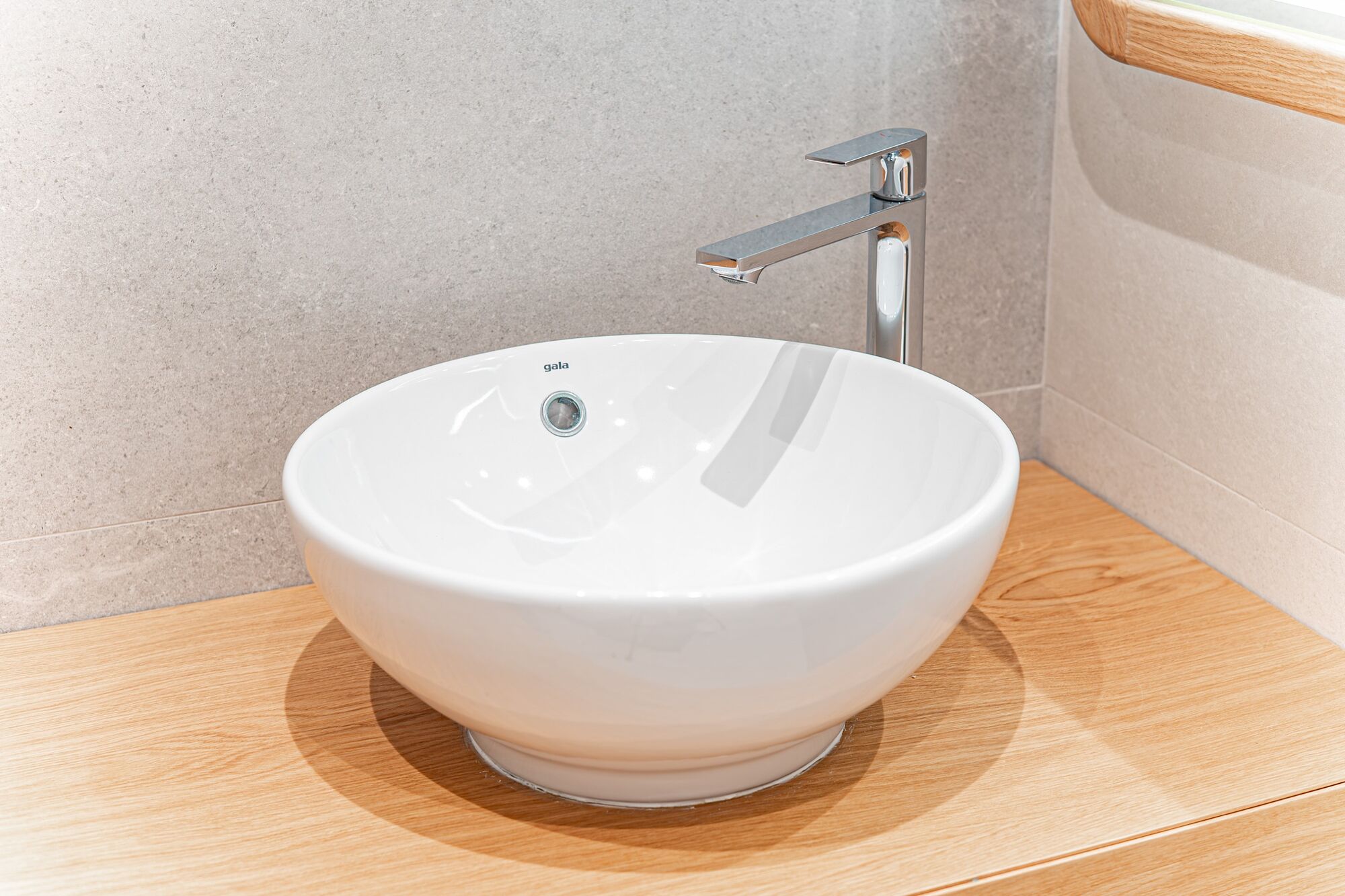 Exclusiva vivienda reformada con elementos originales
