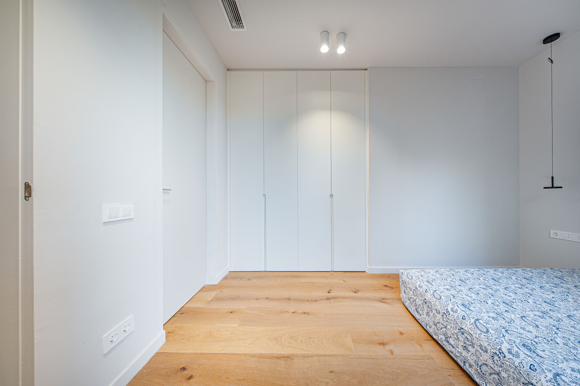 Exclusiva vivienda reformada con elementos originales