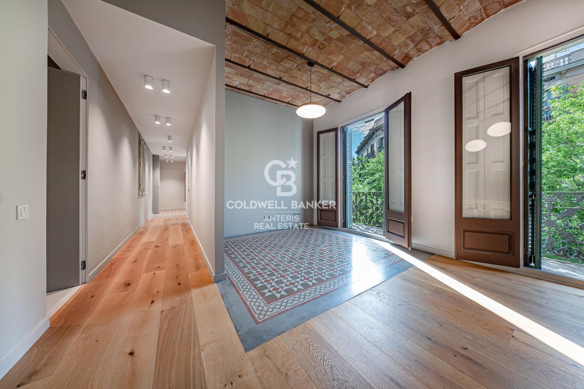 Exclusive renovated property with original architectural features
