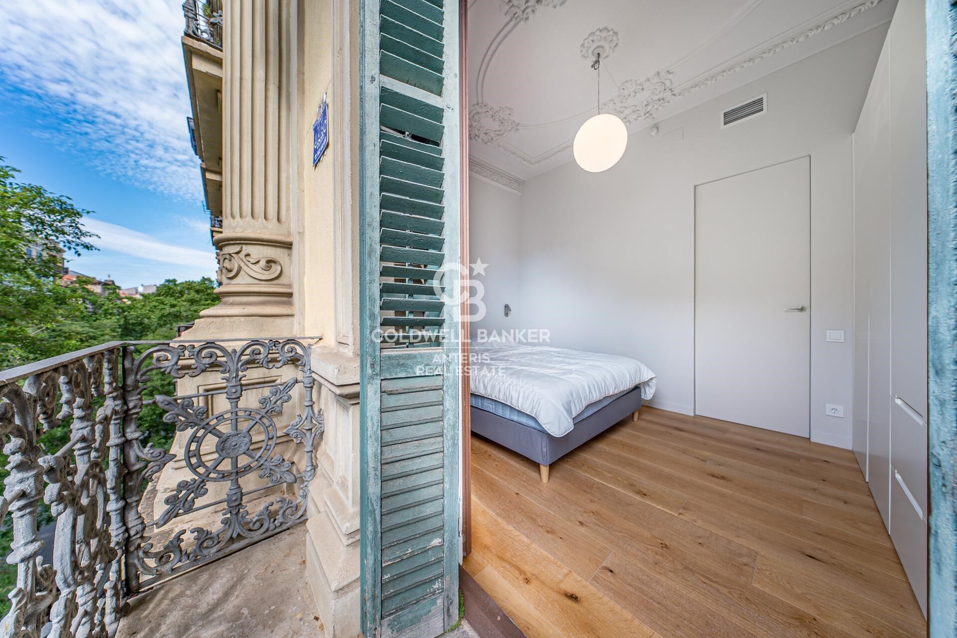 Exclusive renovated property with original architectural features