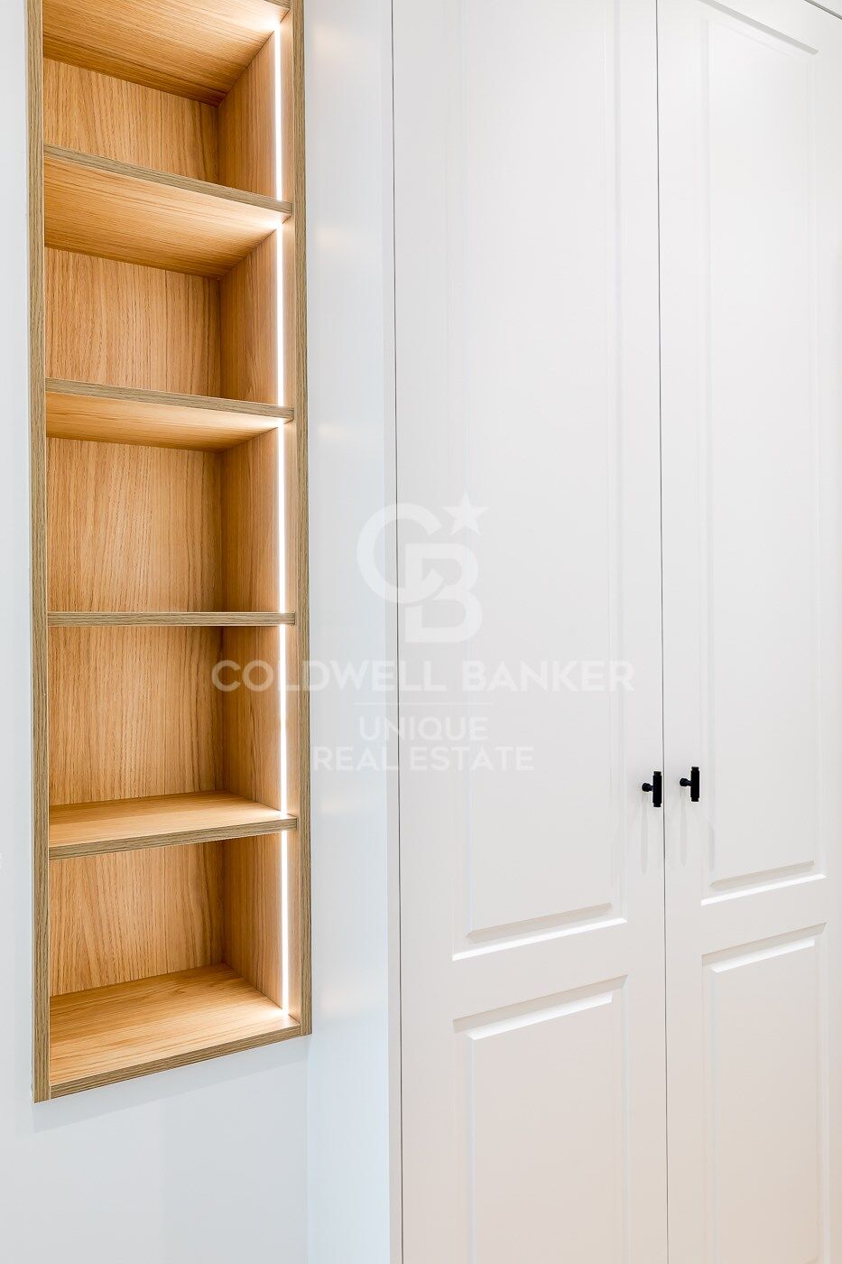 Appartement extérieur rénové avec terrasse, garage et débarras à Lista, Madrid