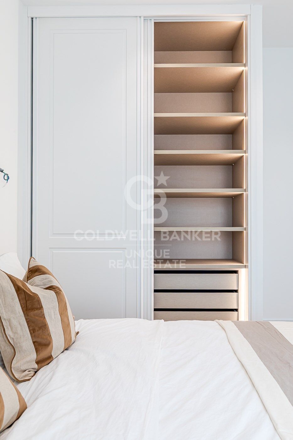 Appartement extérieur rénové avec terrasse, garage et débarras à Lista, Madrid