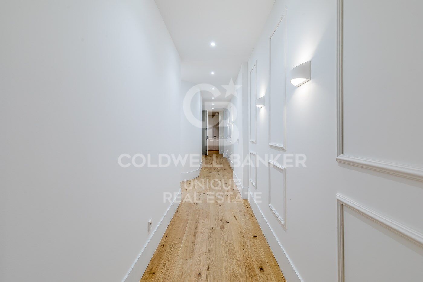 Appartement extérieur rénové avec terrasse, garage et débarras à Lista, Madrid