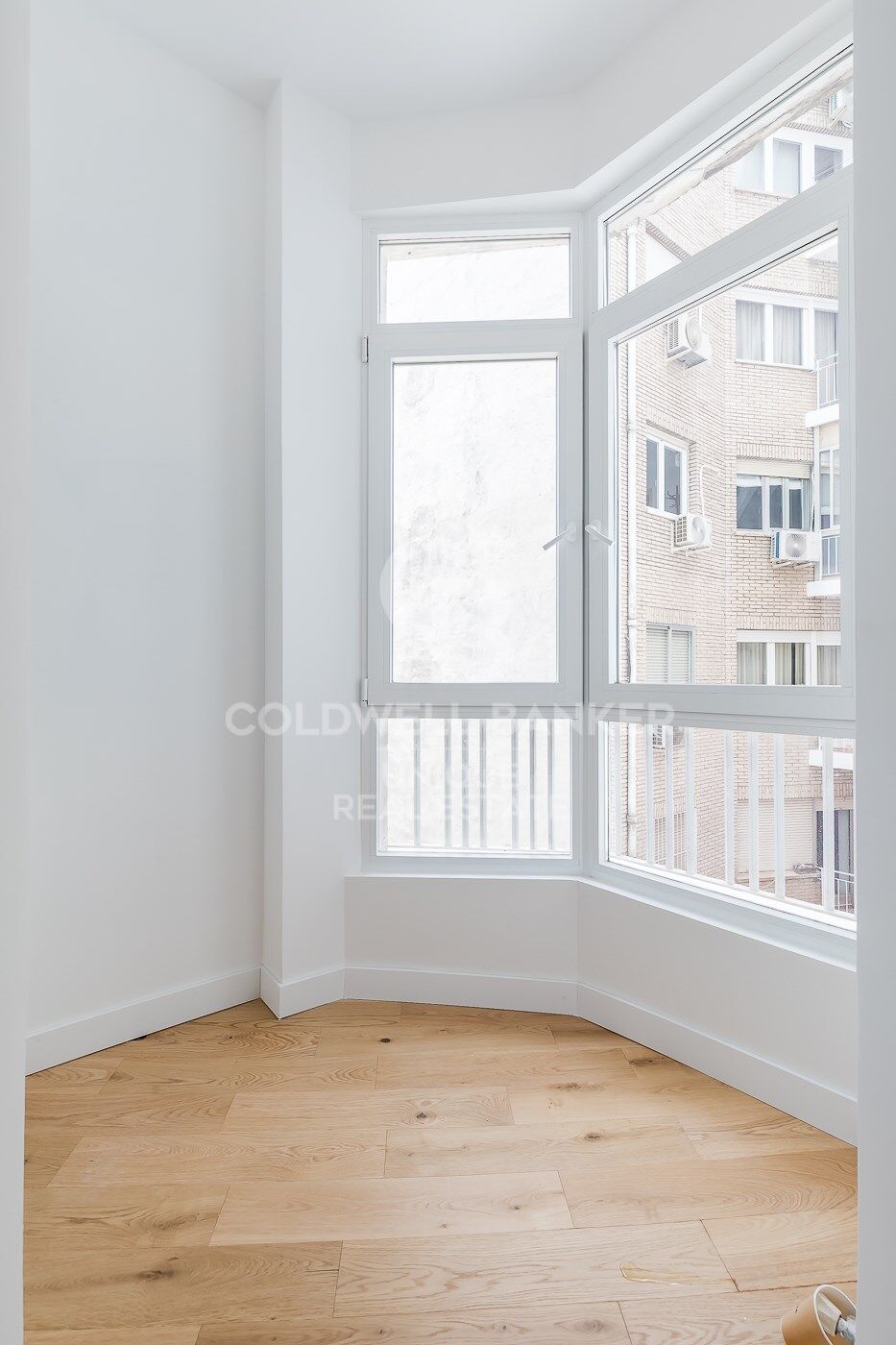 Renovierte Außenwohnung mit Terrasse, Garage und Abstellraum in Lista, Madrid