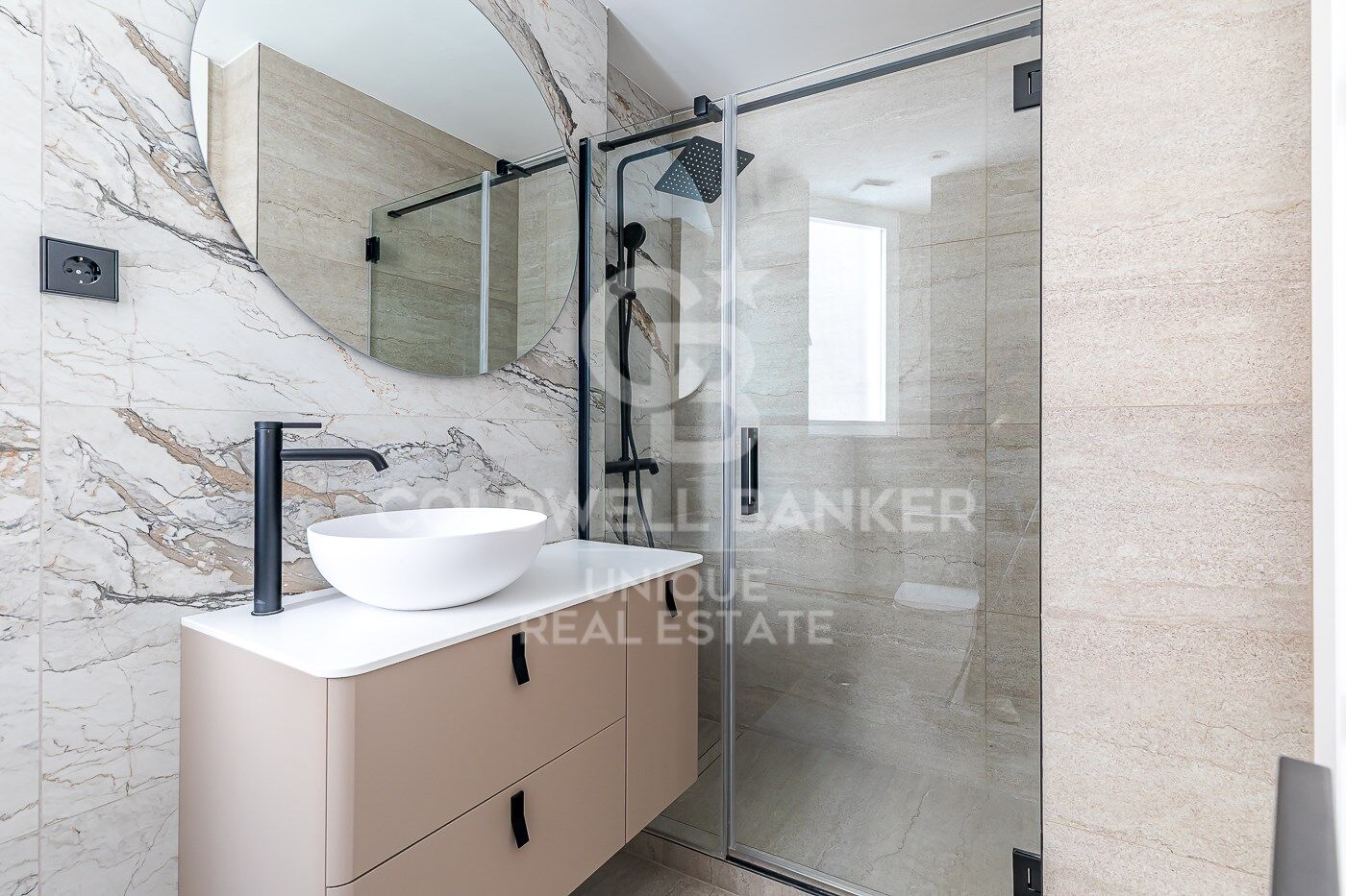 Piso exterior reformado con terraza, garaje y trastero en Lista, Madrid