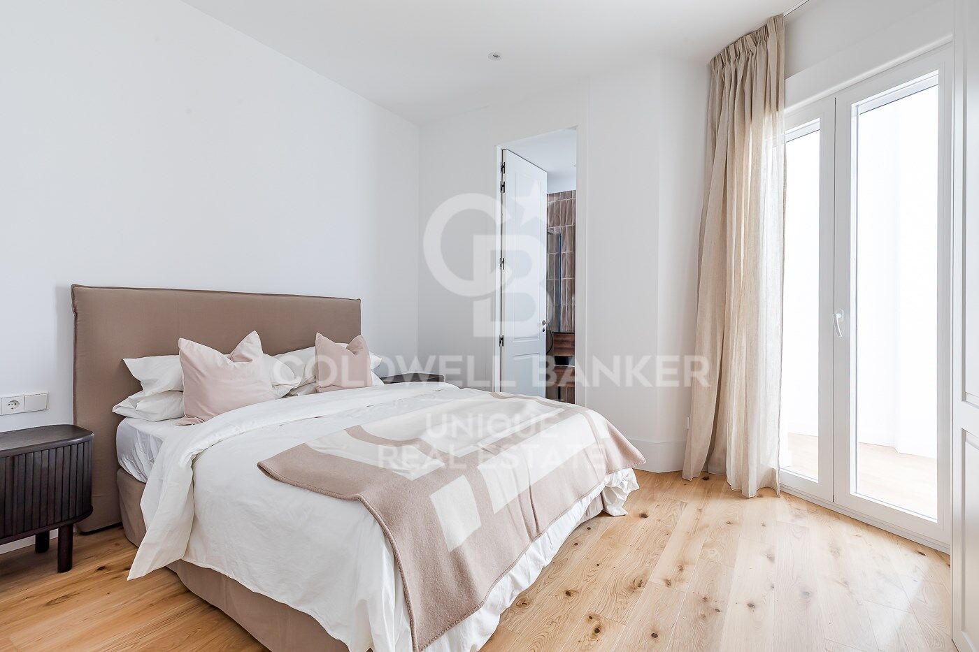 Appartement extérieur rénové avec terrasse, garage et débarras à Lista, Madrid