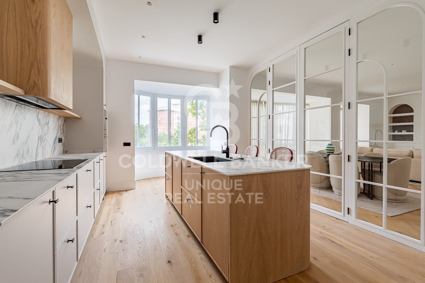 Piso exterior reformado con terraza, garaje y trastero en Lista, Madrid