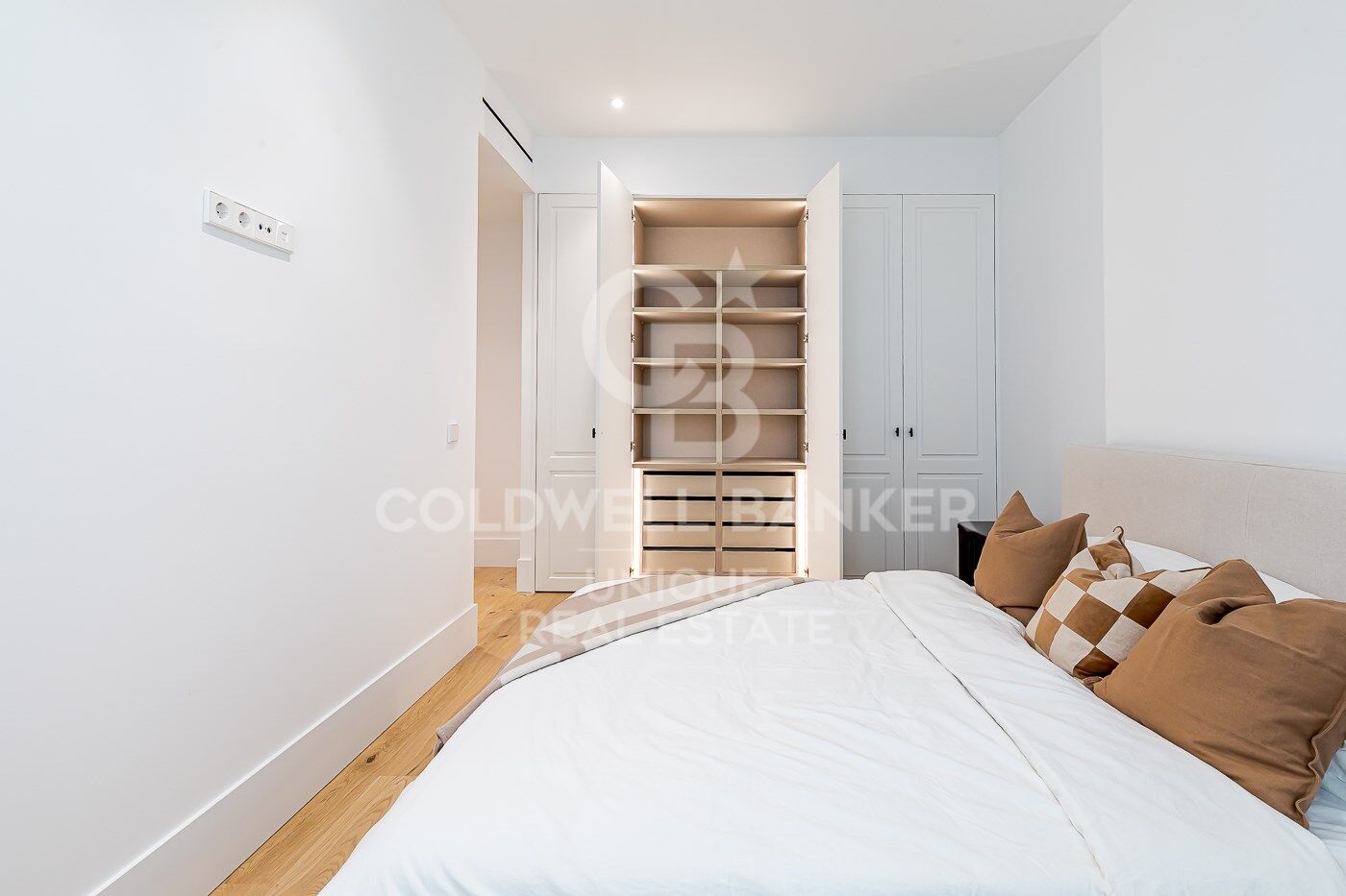 Piso exterior reformado con terraza, garaje y trastero en Lista, Madrid