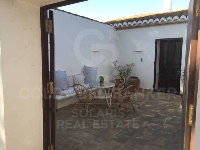 Renovated high-end finca with sea views, main house and guest flat in Benissa